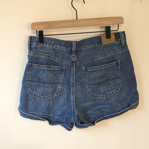 American Eagle Mom Short Jean Shorts Rolled Hem Women's Size 8 - Picture 2 of 7